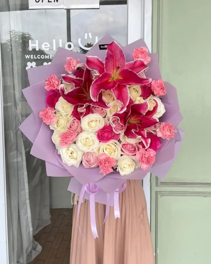 Pink Elegance Lily Bouquet (LARGE)