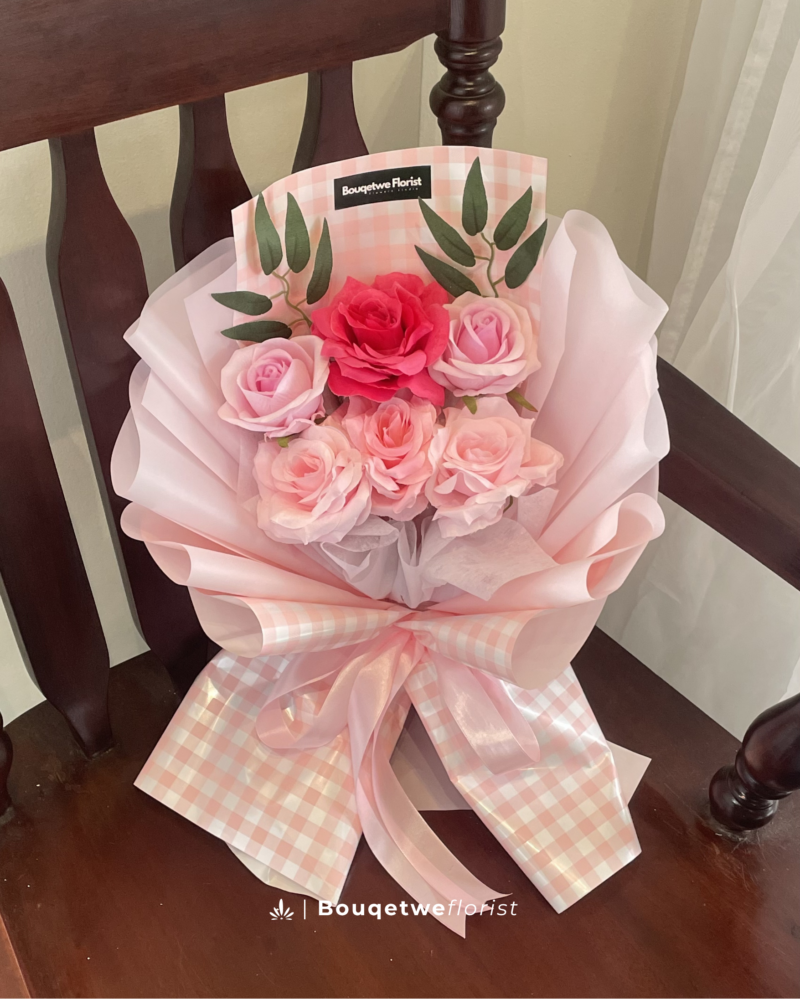 sweet ivory petals (medium)