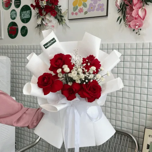 Red Petal bloom (MEDIUM)
