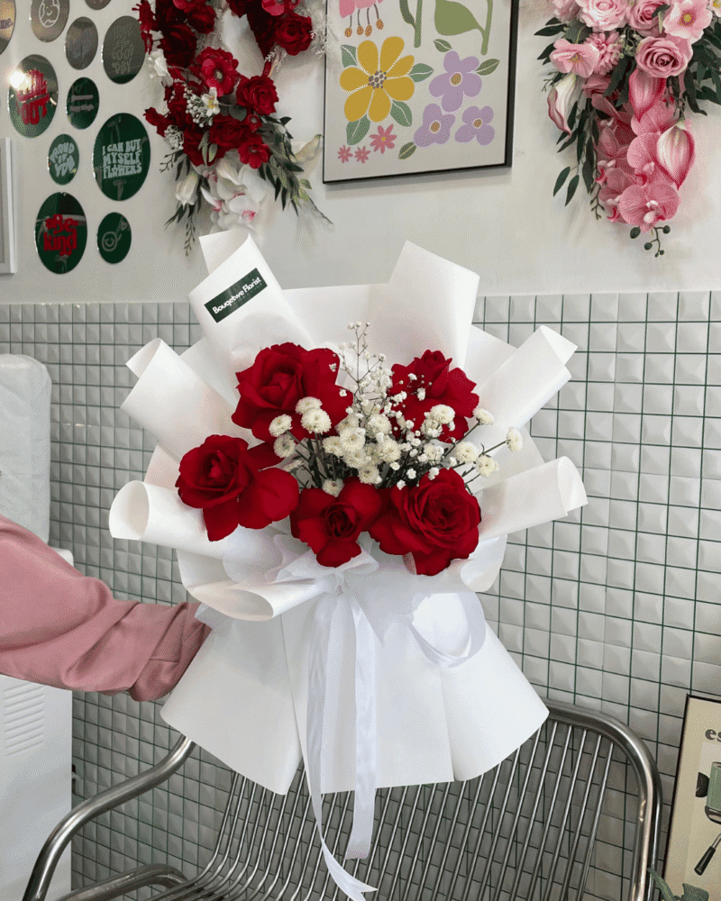 Red Petal bloom (MEDIUM)