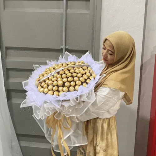 185 Ferrero petal (LARGE)
