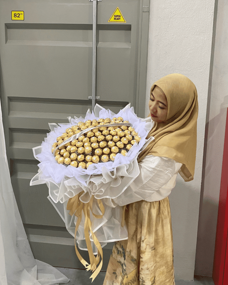 Ferrero petal (LARGE)