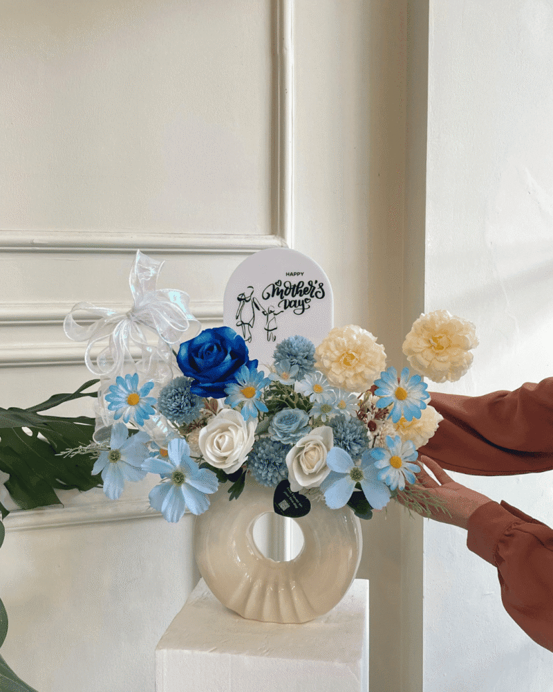 Donut Bloom vase