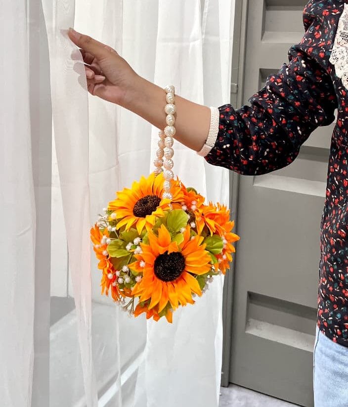 Sunflowers handbouqet
