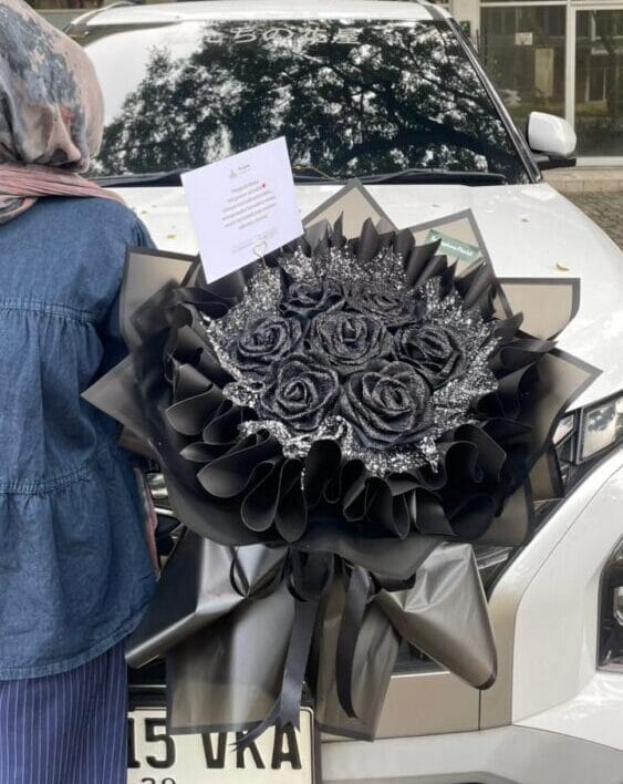 Roses hitam (LARGE)
