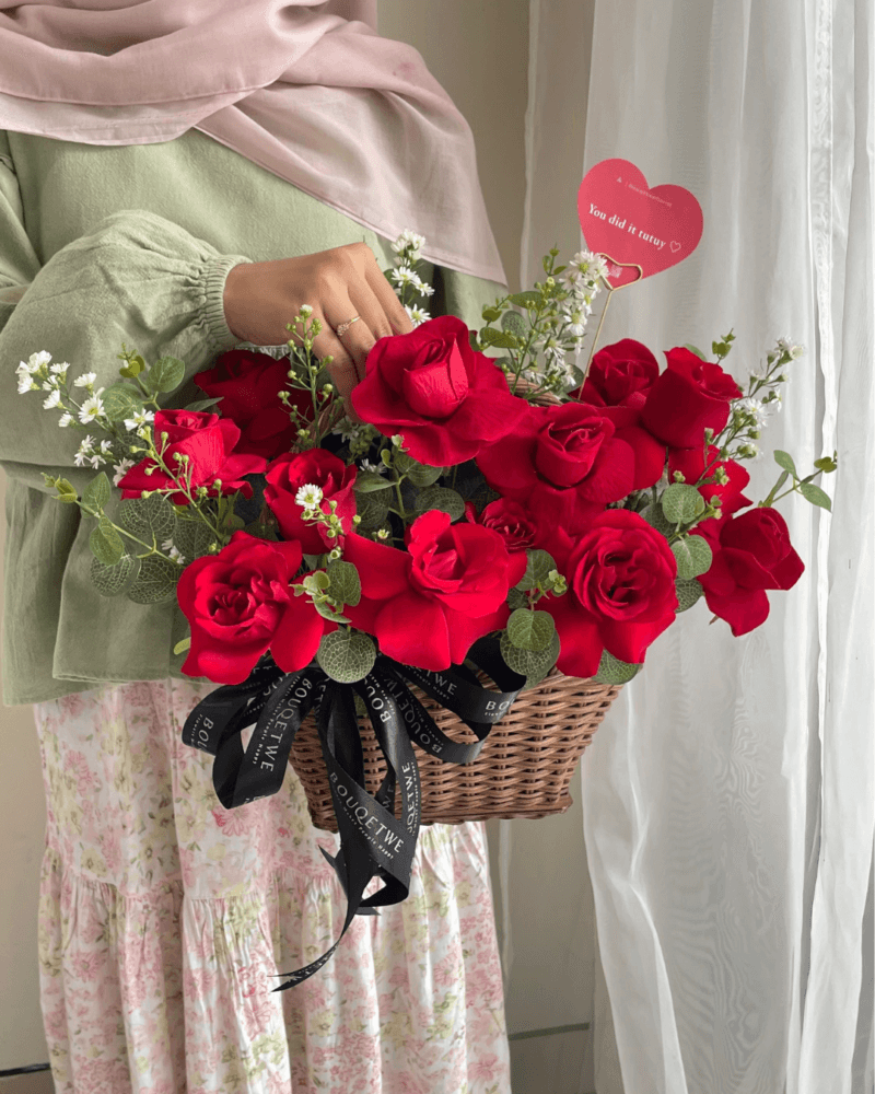 Red Velvet Basket (MEDIUM)