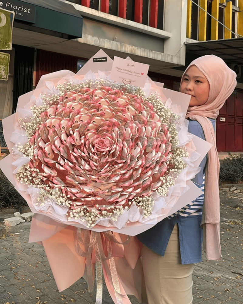 Grand Rose Money Bouquet (Extra Large 100 Lembar)