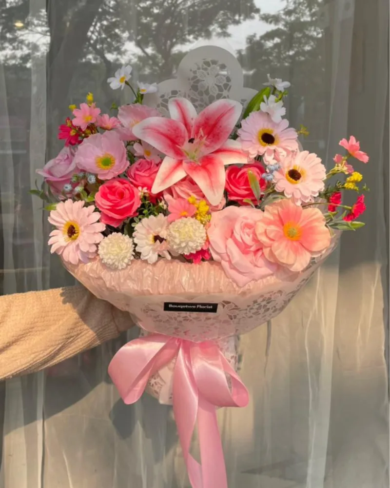 Pink Petals (MEDIUM)
