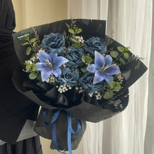 Midnight Lily (LARGE)